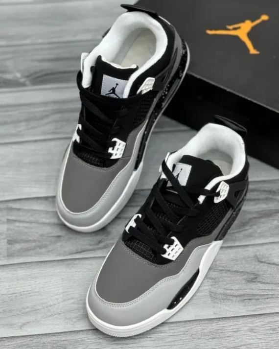 Air Jordan 4 Retro – Men’s Sneakers