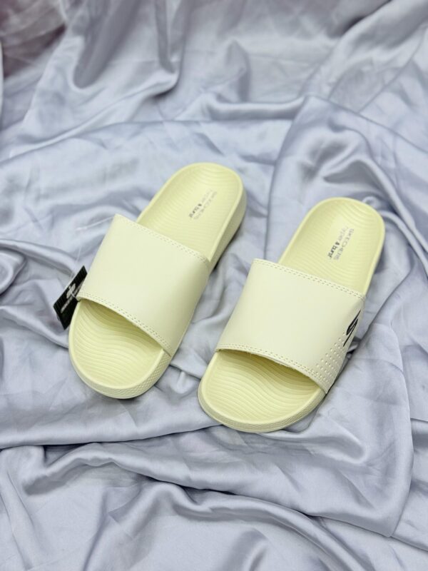 Skechers hyper burst slides 2 - Image 2