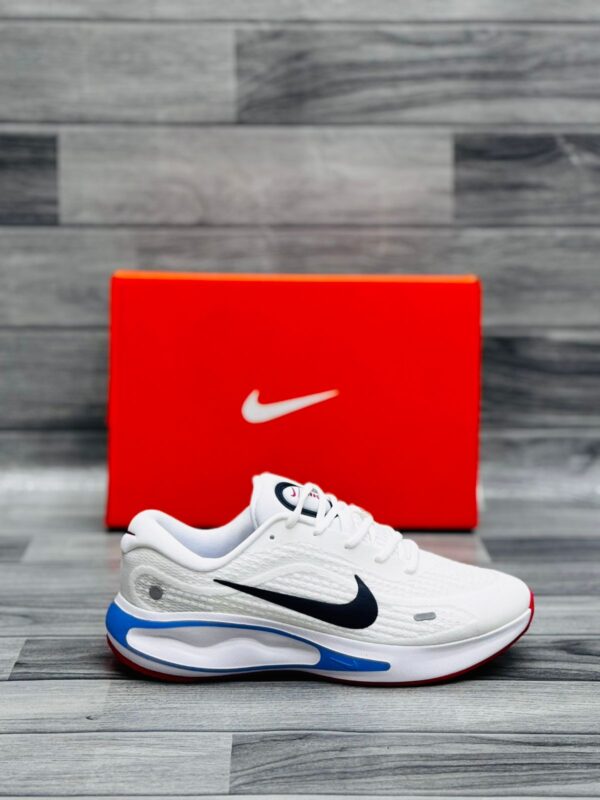 Nike Journey Run Men’s Road Running Shoes
