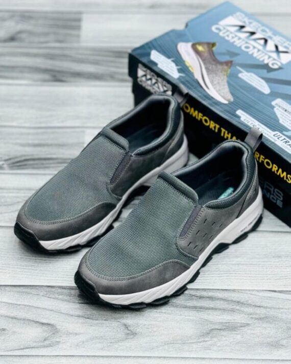 Skechers Max Protect
